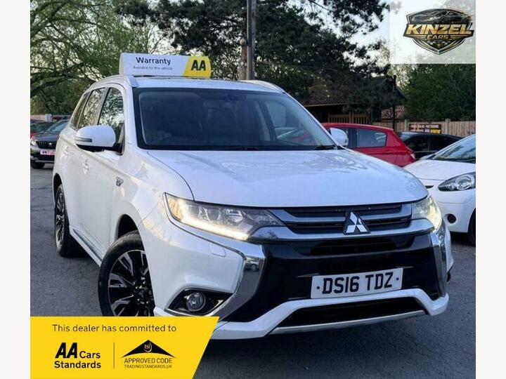 Mitsubishi Outlander 2.0h 12kWh GX4h CVT 4WD Euro 6 (s/s) 5dr Mitsubishi Outlander 2.0h 12kWh GX4h CVT 4WD Euro 6 (s/s) 5dr
