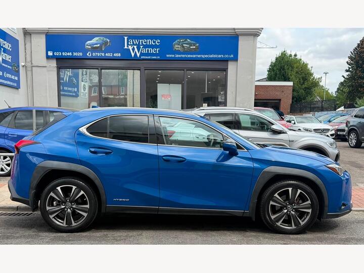 Lexus UX 2.0 250h Takumi E-CVT Euro 6 (s/s) 5dr