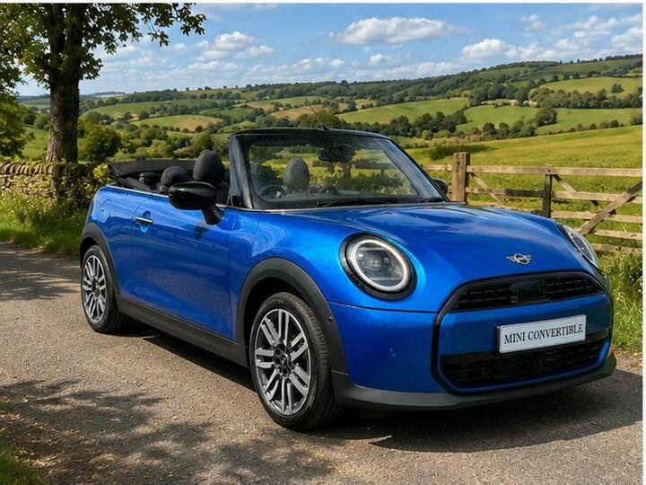 MINI Cooper Convertible 2.0C Classic Steptronic Euro 6 (s/s) 2dr