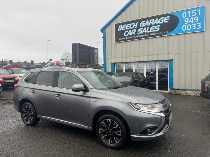 Mitsubishi OUTLANDER 2.0h 12kWh GX4h CVT 4WD Euro 6 (s/s) 5dr Mitsubishi OUTLANDER 2.0h 12kWh GX4h CVT 4WD Euro 6 (s/s) 5dr