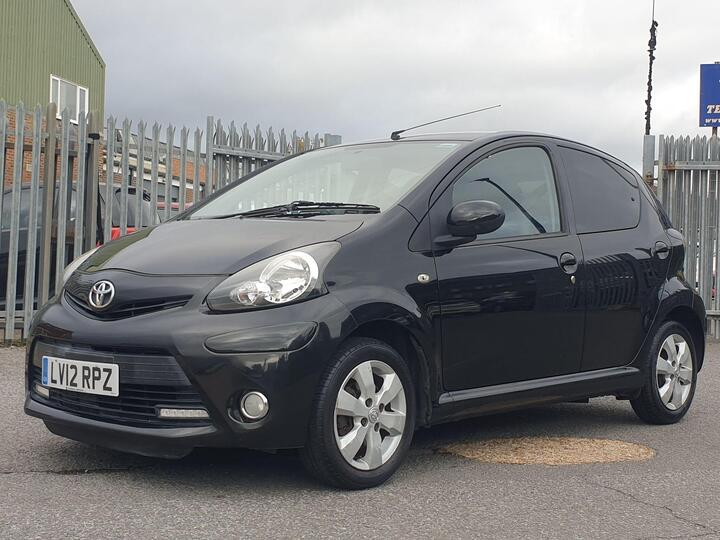 Toyota AYGO 1.0 VVT-i Fire Euro 5 5dr