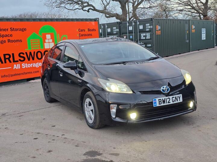Toyota Prius Hybrid Economical Best 4 Family Learners