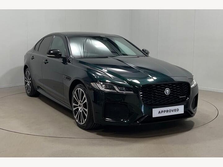 Jaguar XF 2.0 D200 MHEV R-Dynamic SE Black Auto Euro 6 (s/s) 4dr