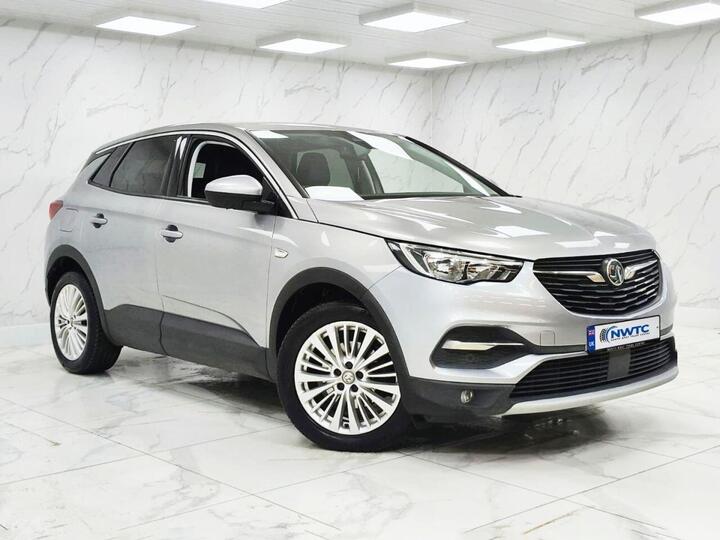 Vauxhall GRANDLAND X 1.2 Turbo Sport Nav Euro 6 (s/s) 5dr