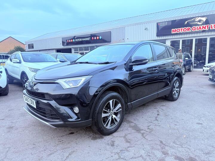 Toyota RAV4 2.0 D-4D Business Edition Euro 6 (s/s) 5dr (Safety Sense, Nav) Toyota RAV4 2.0 D-4D Business Edition Euro 6 (s/s) 5dr (Safety Sense, Nav)