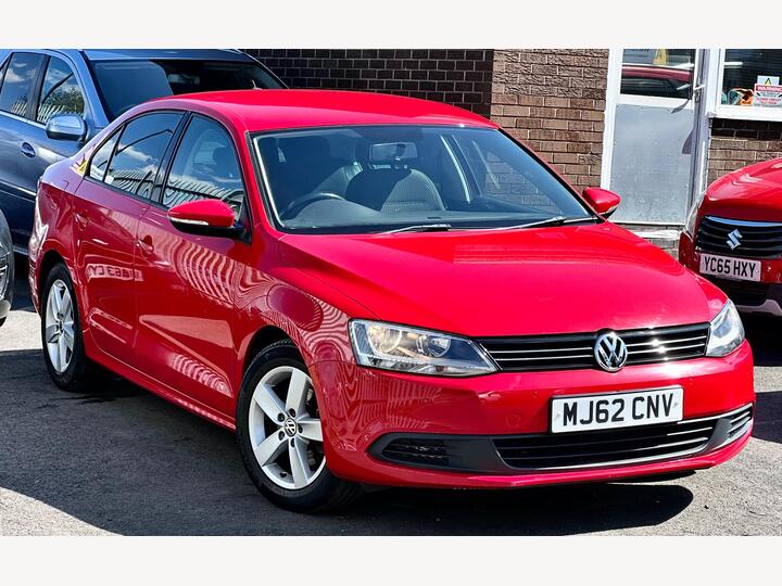 Volkswagen Jetta 1.6 TDI BlueMotion Tech SE DSG Euro 5 (s/s) 4dr