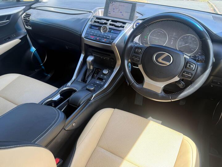 Lexus NX 2.5 300h Luxury E-CVT 4WD Euro 6 (s/s) 5dr