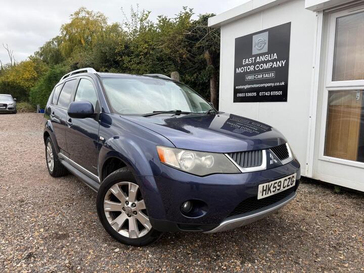 Mitsubishi OUTLANDER 2.4 MIVEC Elegance Auto 4WD Euro 4 5dr Mitsubishi OUTLANDER 2.4 MIVEC Elegance Auto 4WD Euro 4 5dr