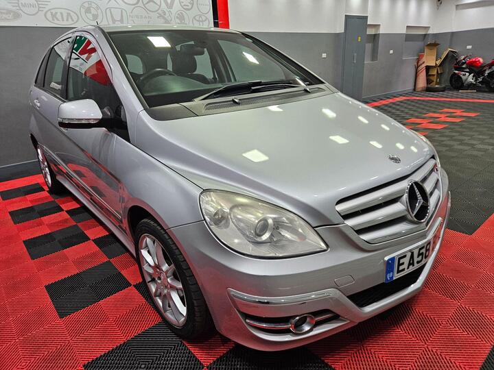 Mercedes-Benz B Class 1.5 B150 Sport 5dr Mercedes-Benz B Class 1.5 B150 Sport 5dr