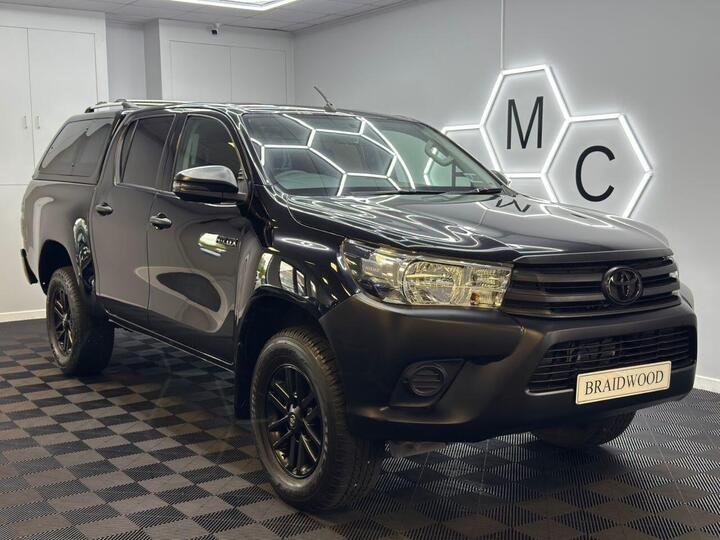 Toyota HI-LUX 2.4 D-4D Active 4WD Euro 6 4dr (3.5t)