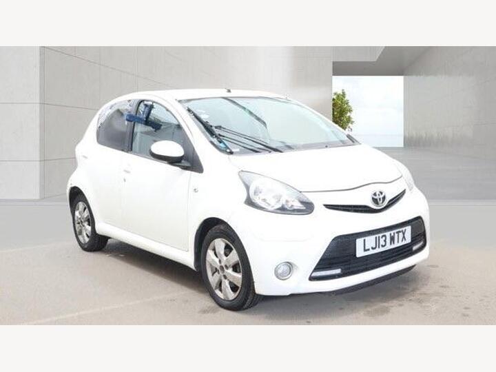 Toyota AYGO 1.0 VVT-i Fire Euro 5 5dr