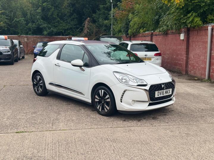 DS AUTOMOBILES DS 3 1.2 PureTech Chic Euro 6 3dr DS AUTOMOBILES DS 3 1.2 PureTech Chic Euro 6 3dr