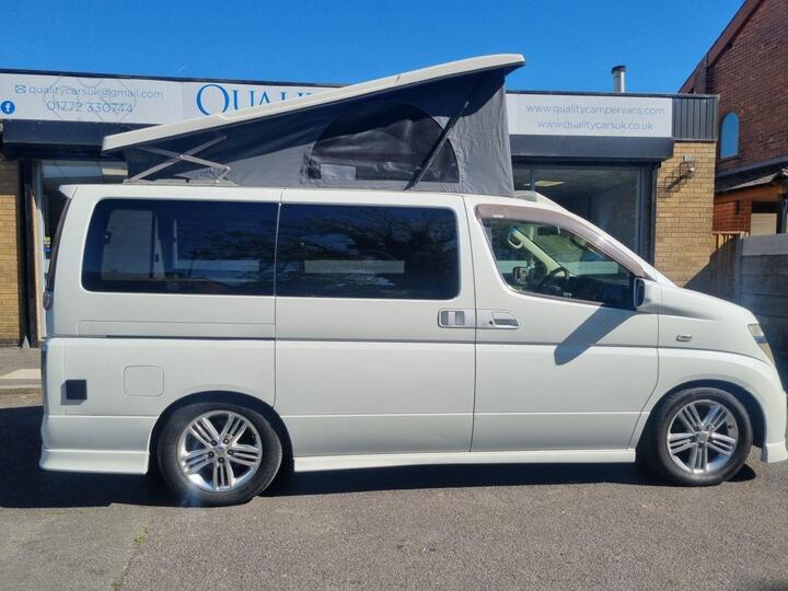 Nissan ELGRAND Highway Star 4 BERTH AUTO WITH LOTS OF POWER