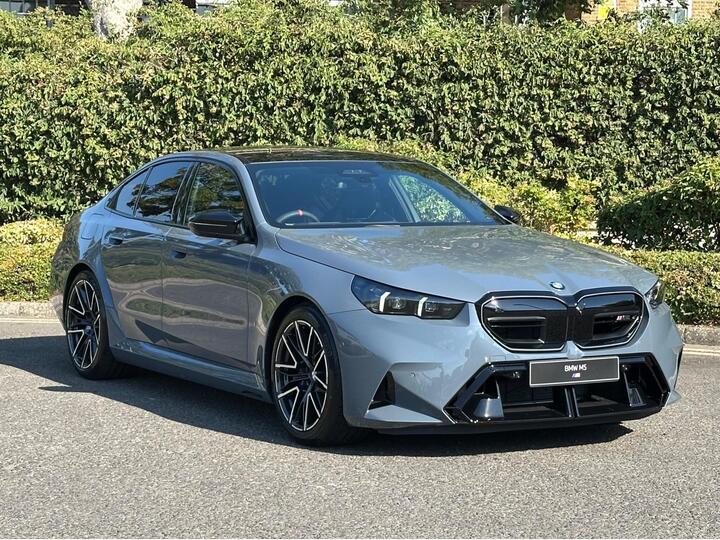 BMW M5 4.4 22.1kWh Steptronic XDrive Euro 6 (s/s) 4dr