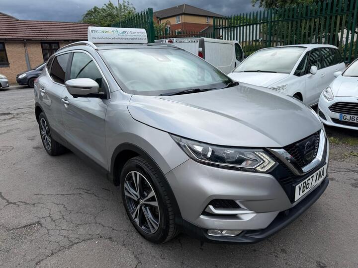 Nissan Qashqai 1.2 DIG-T N-Connecta Euro 6 (s/s) 5dr