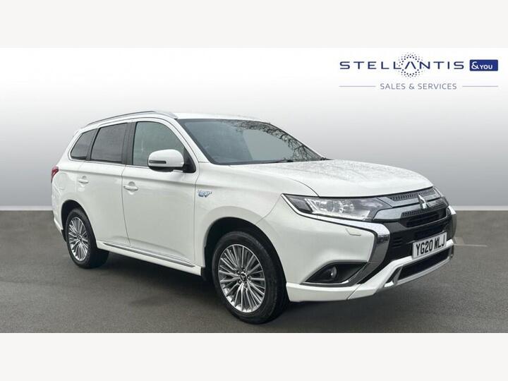 Mitsubishi Outlander 2.4h TwinMotor 13.8kWh Dynamic CVT 4WD Euro 6 (s/s) 5dr Mitsubishi Outlander 2.4h TwinMotor 13.8kWh Dynamic CVT 4WD Euro 6 (s/s) 5dr