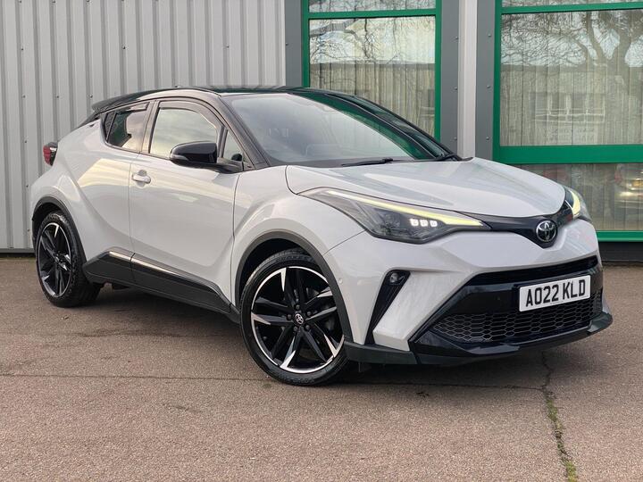 Toyota C-HR 2.0 VVT-h GR SPORT CVT Euro 6 (s/s) 5dr Toyota C-HR 2.0 VVT-h GR SPORT CVT Euro 6 (s/s) 5dr