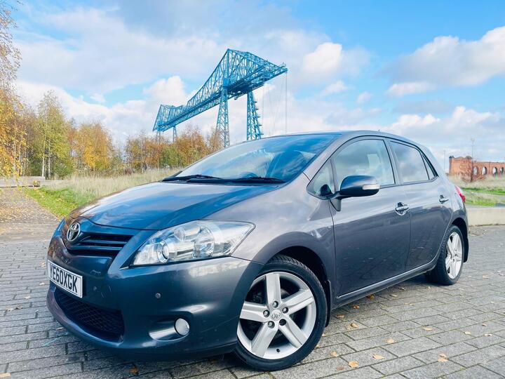 Toyota Auris 1.6 V-Matic SR Euro 5 5dr