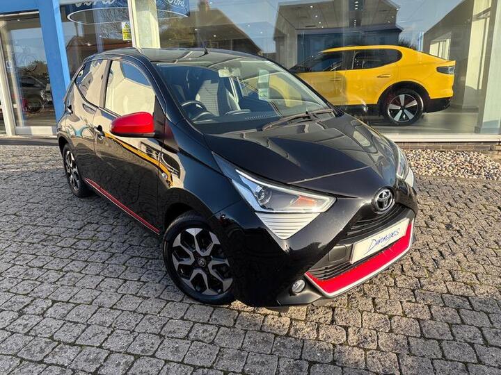 Toyota AYGO 1.0 VVT-i X-trend Funroof X-shift Euro 6 5dr