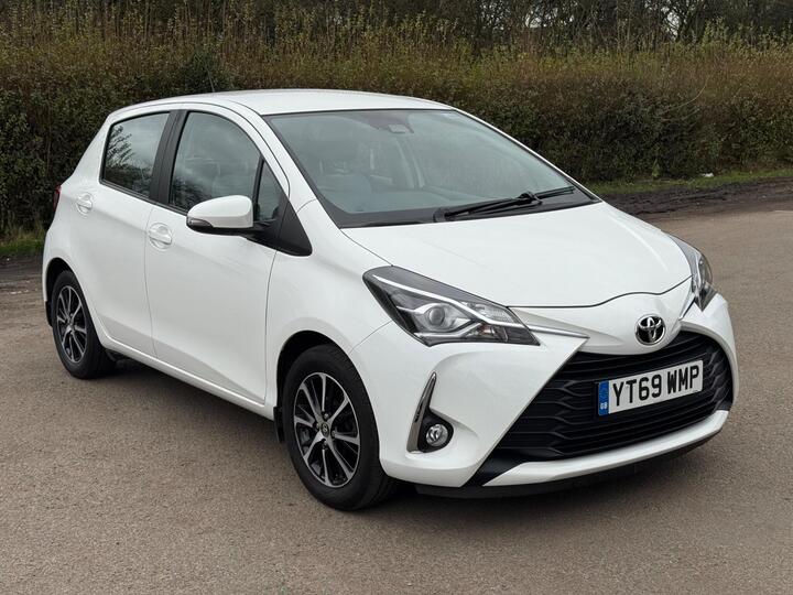 Toyota Yaris 1.0 VVT-i Icon Tech Euro 6 5dr