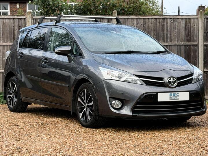 Toyota VERSO 1.8 V-Matic Design Multidrive S Euro 6 5dr (7 Seat)