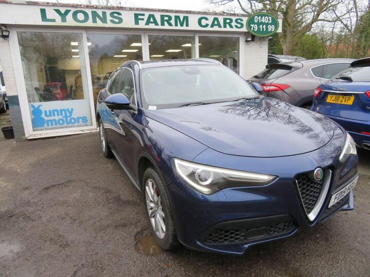 Alfa Romeo STELVIO 2.0T Speciale Auto Q4 AWD Euro 6 (s/s) 5dr