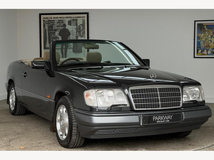 Mercedes-Benz E Class 3.2 E320 Cabriolet 2dr