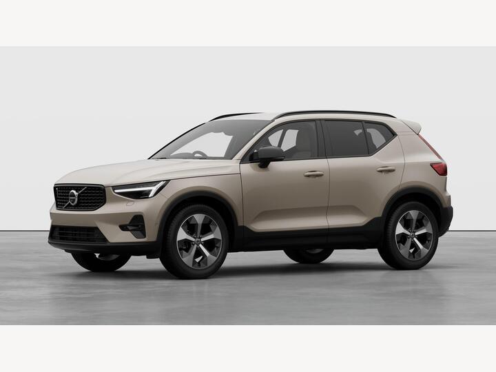 Volvo XC40 2.0 B4 MHEV Plus Pro Dark DCT Auto Euro 6 (s/s) 5dr