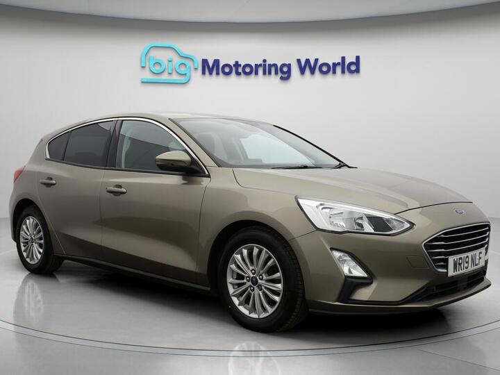 Ford Focus 1.0T EcoBoost Titanium Auto Euro 6 (s/s) 5dr