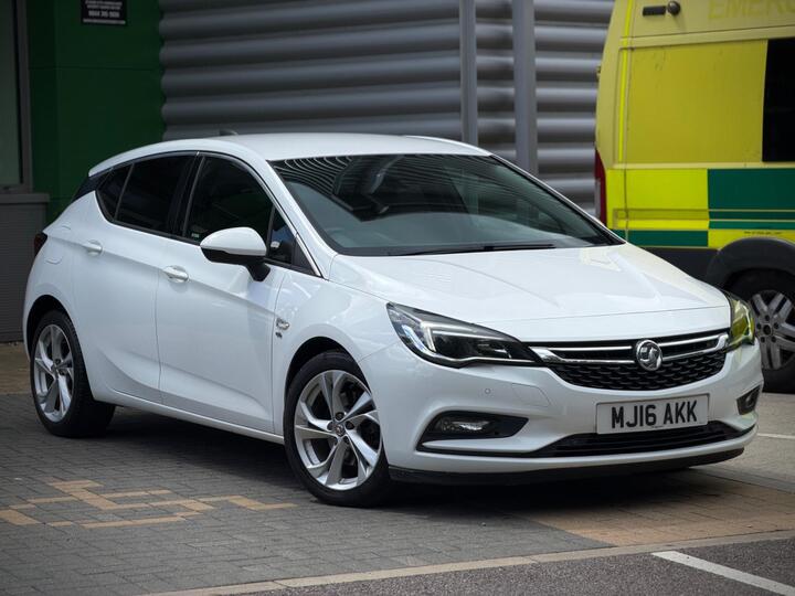 Vauxhall Astra 1.6 CDTi BlueInjection Elite Nav Euro 6 (s/s) 5dr