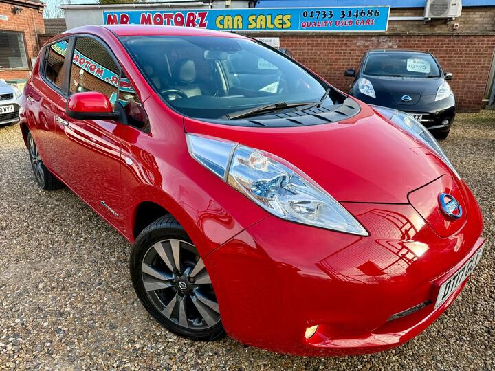 Nissan Leaf 30kWh Tekna Auto 5dr