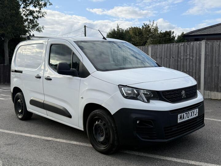 Peugeot PARTNER 1.5 BlueHDi 1000 Professional Standard Panel Van 5dr Diesel Manual SWB Euro 6 (s/s) (100 Bhp) AIR CON, REAR SENSORS, APPLE C PLAY