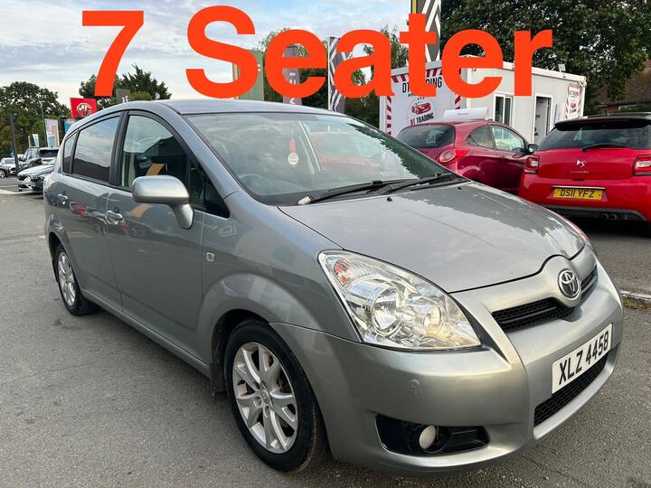 Toyota Corolla Verso 1.8 VVT-i SR 5dr