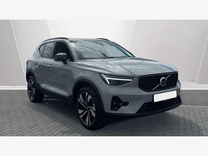 Volvo XC40 2.0 B3 MHEV Ultra Dark DCT Auto Euro 6 (s/s) 5dr