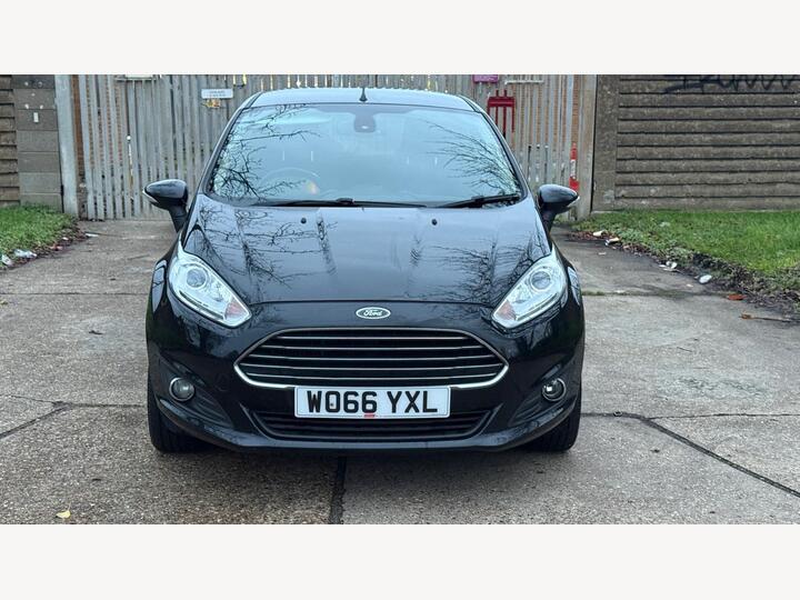 Ford Fiesta 1.0T EcoBoost Titanium Euro 6 (s/s) 5dr