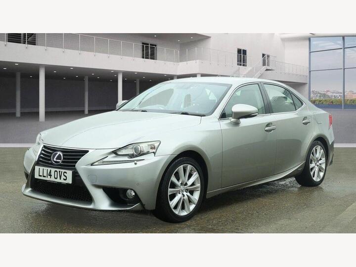 Lexus IS 2.5 300h Luxury E-CVT Euro 5 (s/s) 4dr