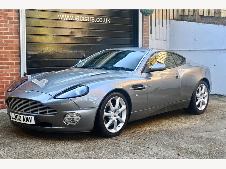 Aston Martin Vanquish 5.9 2dr Aston Martin Vanquish 5.9 2dr