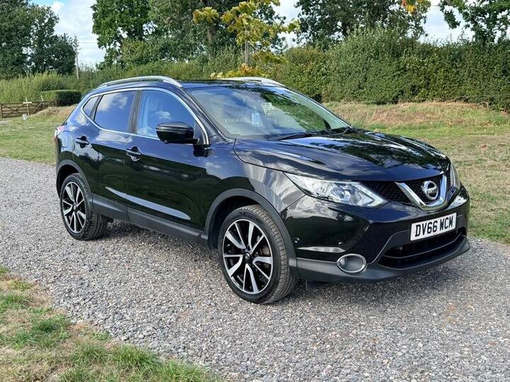 Nissan Qashqai 1.5 DCi Tekna 2WD Euro 6 (s/s) 5dr