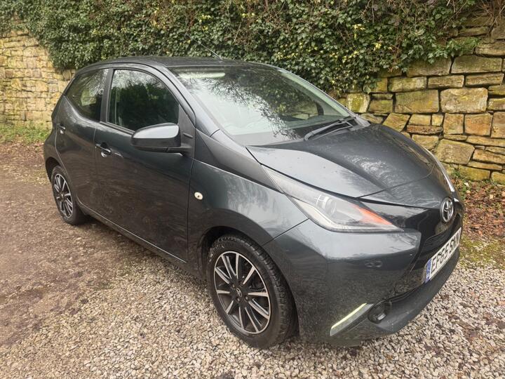Toyota AYGO 1.0 VVT-i X-play X-shift Euro 5 5dr Euro 5