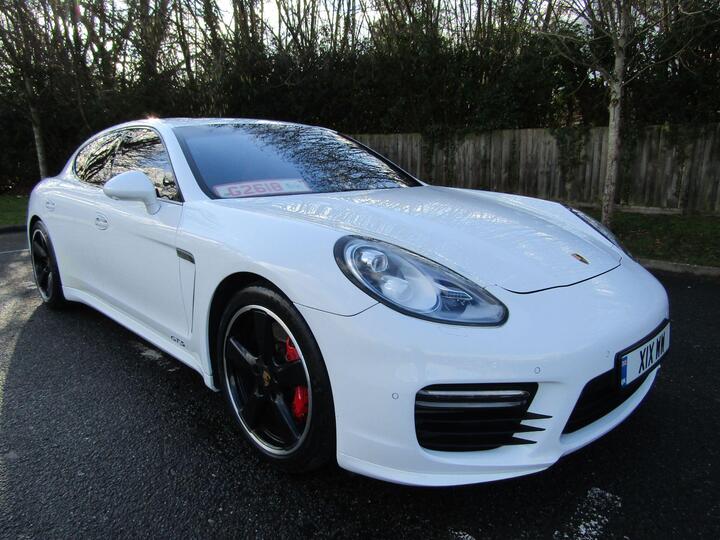 Porsche Panamera 4.8 V8 GTS - PDK 4WD EURO 6 (s/s)