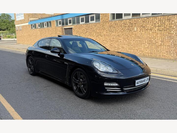 Porsche Panamera 3.0D V6 Platinum Edition TiptronicS Euro 5 (s/s) 5dr Porsche Panamera 3.0D V6 Platinum Edition TiptronicS Euro 5 (s/s) 5dr