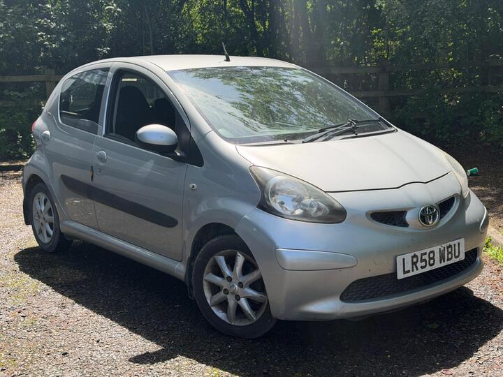 Toyota AYGO 1.0 VVT-i Platinum MultiMode Euro 4 5dr (AC)