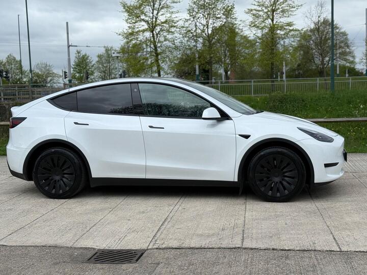 Tesla Model Y Auto RWD 5dr