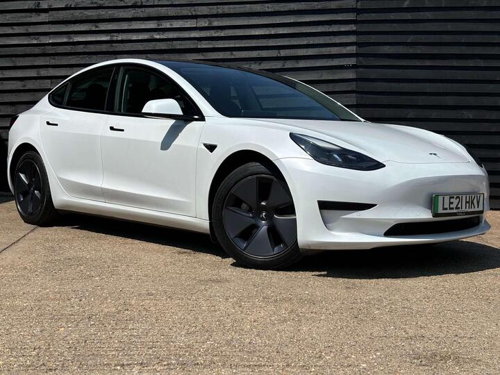 Tesla MODEL 3 Standard Range Plus Auto RWD 4dr