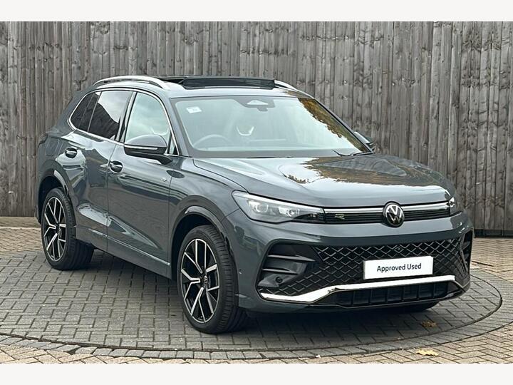 Volkswagen TIGUAN 2.0 TDI R-Line DSG Euro 6 (s/s) 5dr