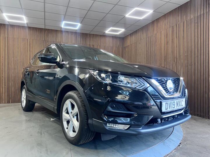 Nissan Qashqai 1.3 DIG-T Acenta Premium Euro 6 (s/s) 5dr