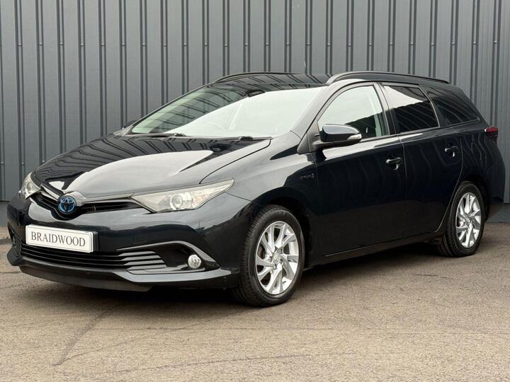 Toyota AURIS 1.8 VVT-h Business Edition Touring Sports CVT Euro 6 (s/s) 5dr Toyota AURIS 1.8 VVT-h Business Edition Touring Sports CVT Euro 6 (s/s) 5dr