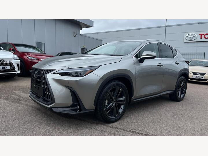 Lexus NX 2.5 450h+ 18.1kWh Premium Plus E-CVT 4WD Euro 6 (s/s) 5dr
