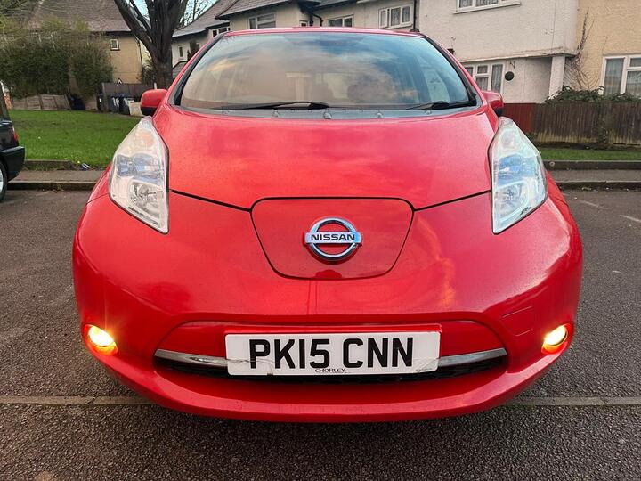 Nissan Leaf 24kWh Tekna Auto 5dr Nissan Leaf 24kWh Tekna Auto 5dr