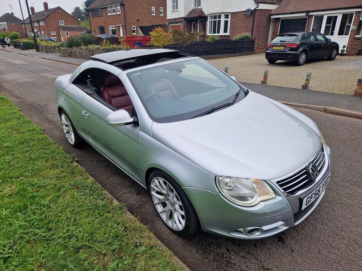 Volkswagen Eos 2.0 TDI Sport Cabriolet Euro 4 2dr